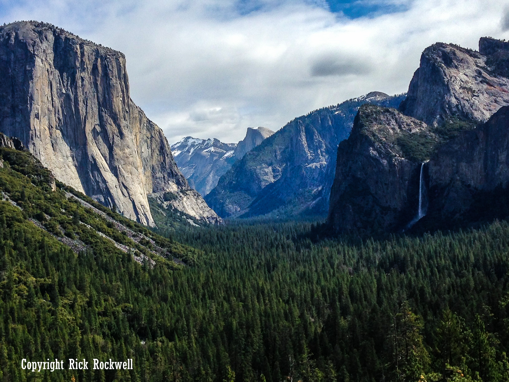 Photo of Yosemite National Park: a place of incomparable beauty and majestic landscapes