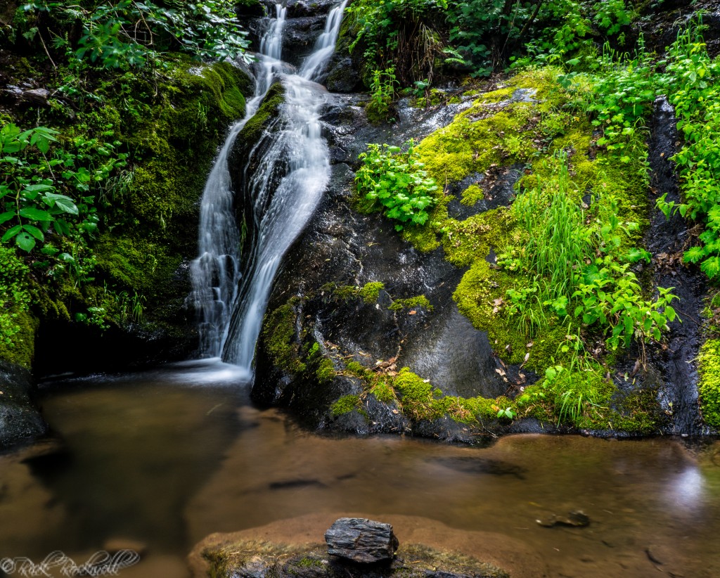 A view of Mexican Gulch Waterfall