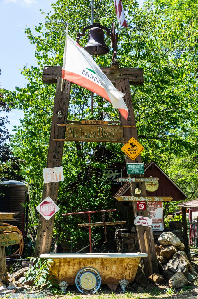 Michigan Bluff welcoming sign