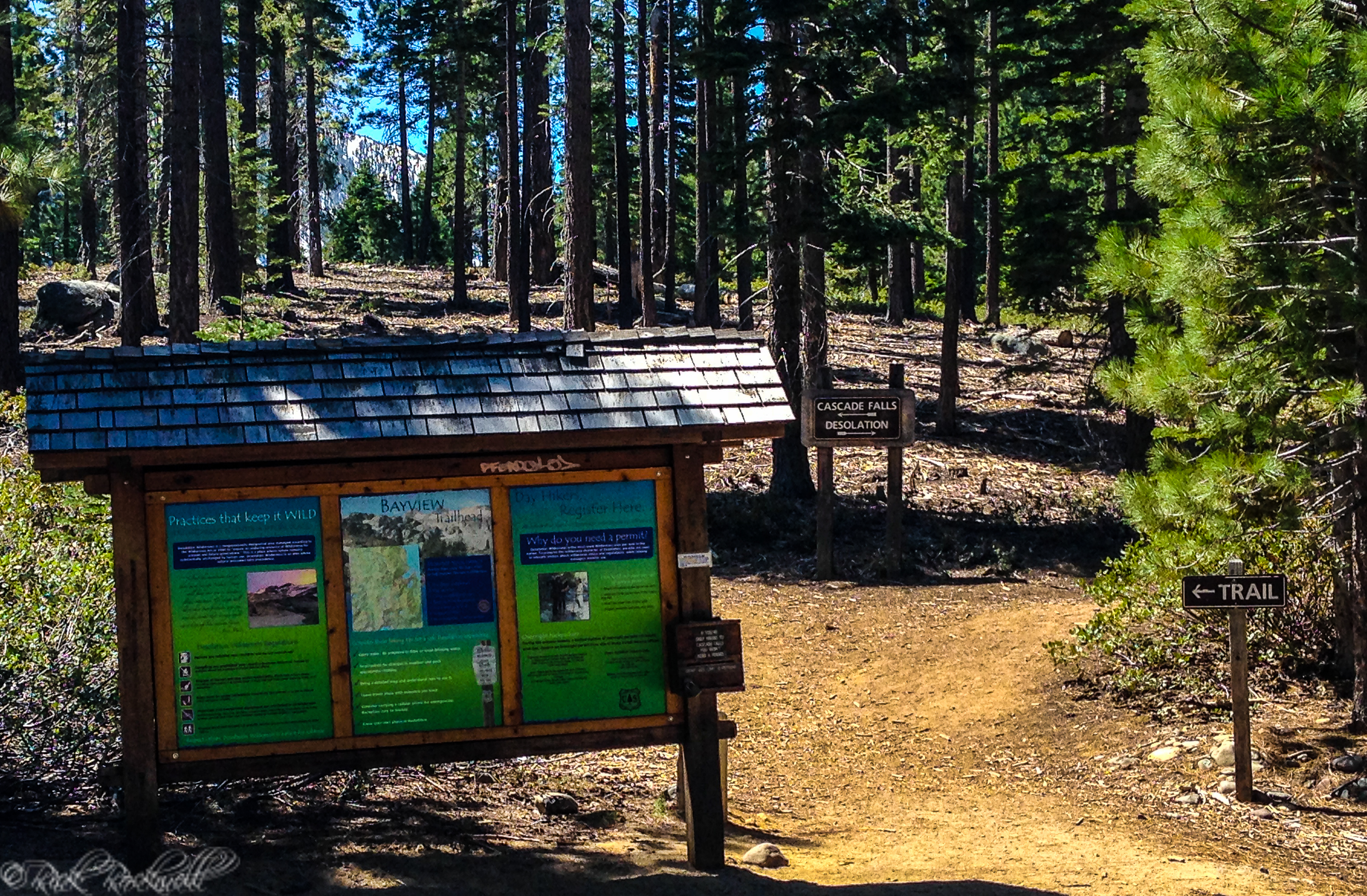 A sign at Bayview Trailhead