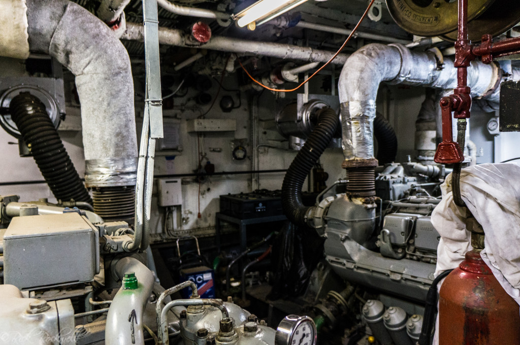 uss lcs 102 engine room (1 of 1)