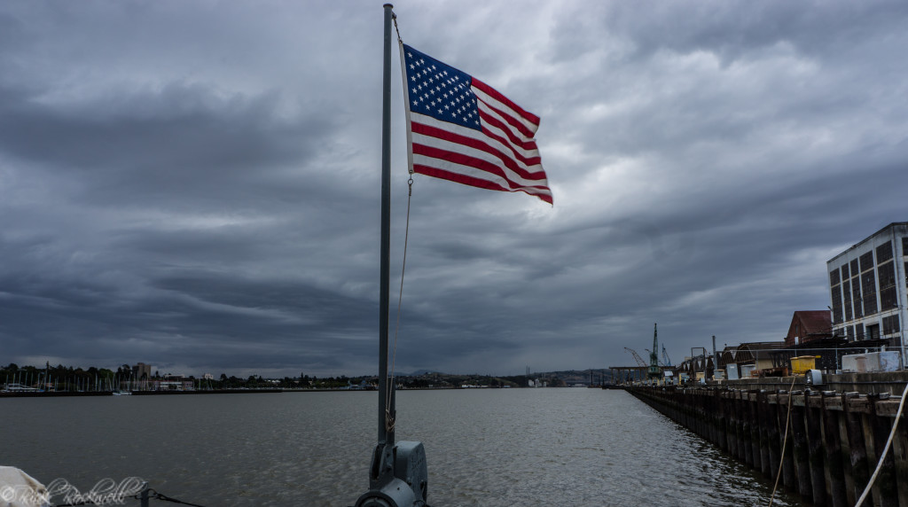 uss lcs 102 stern flag (1 of 1)