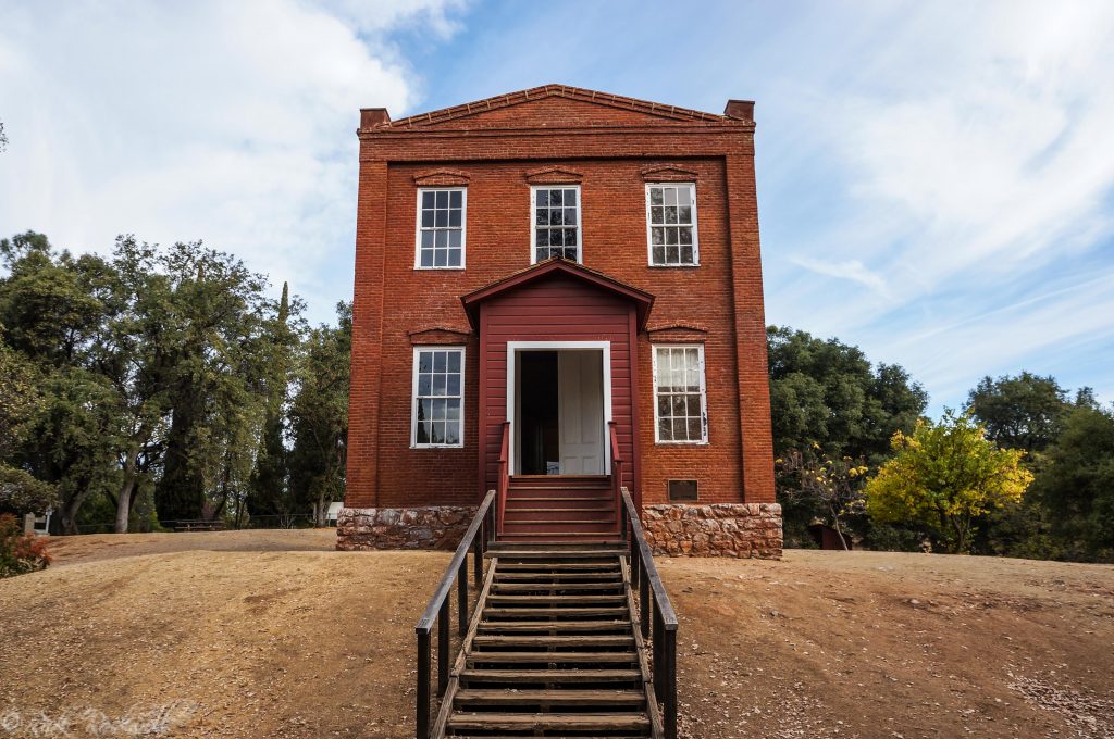 columbia-school-1-of-1